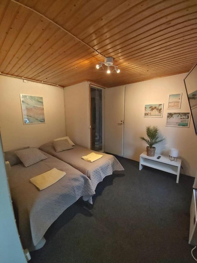 "Beach" Asunto Aelylukolla Ja Ilmastointilaitteella Virasoja Kültér fotó